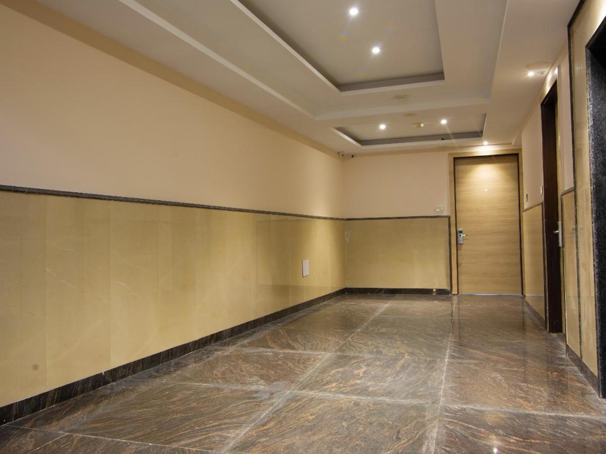 Hotel Sun plaza Luxury Nueva Delhi Exterior foto