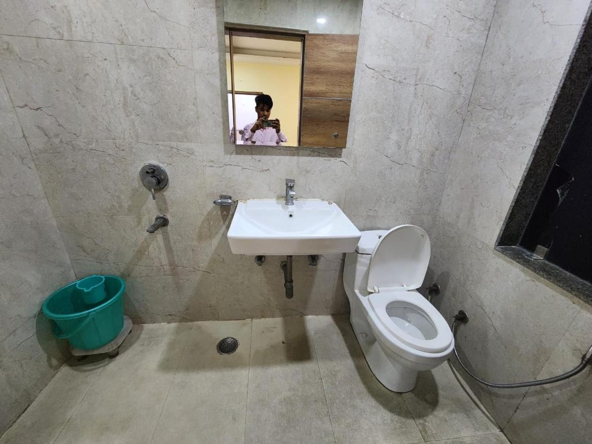 Hotel Sun plaza Luxury Nueva Delhi Exterior foto