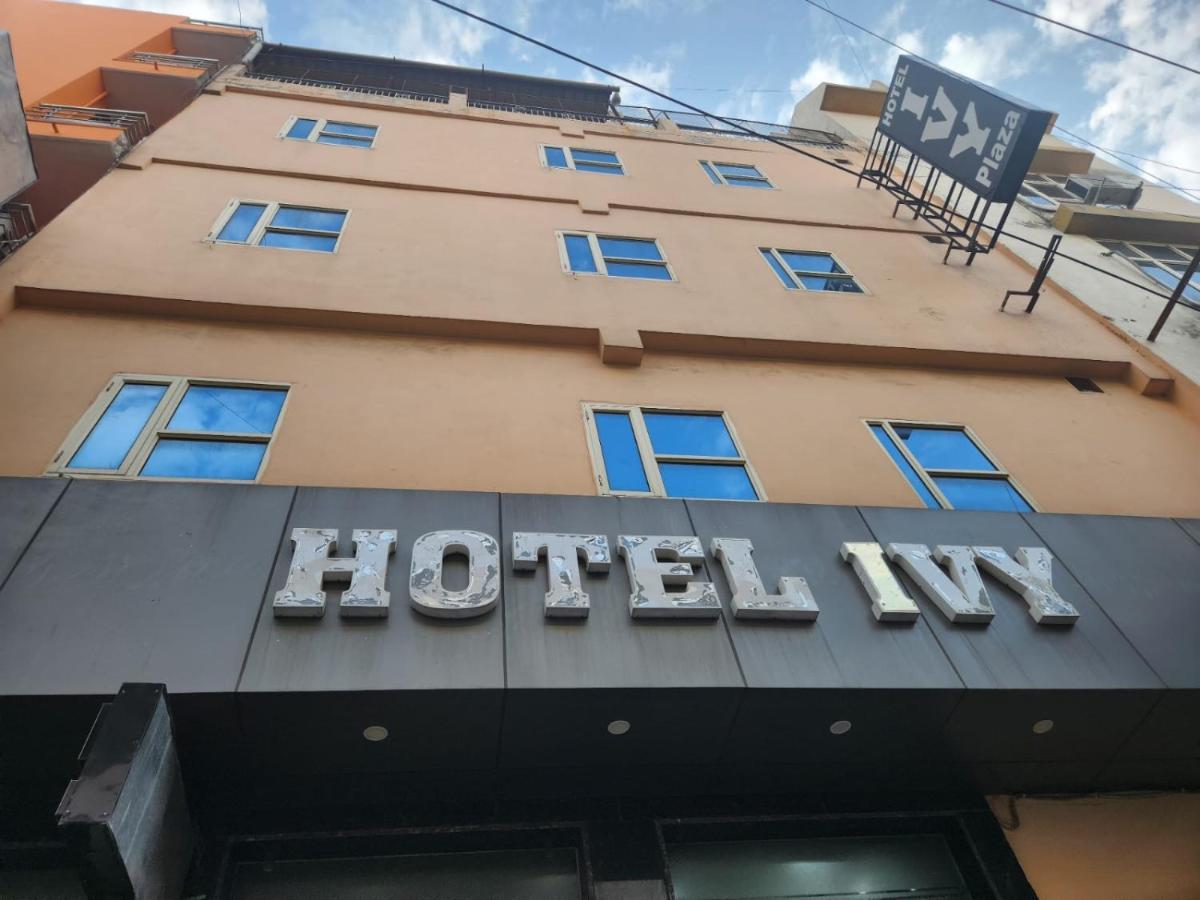 Hotel Sun plaza Luxury Nueva Delhi Exterior foto